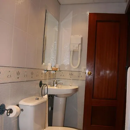 La Fuente Guest house *